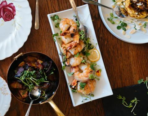 Exploring the Rise of Plant-Based Meat Alternatives: A Look at the Latest Food Trend