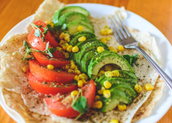 Farm-to-Table Dining: Promoting Sustainability in the Restaurant Industry